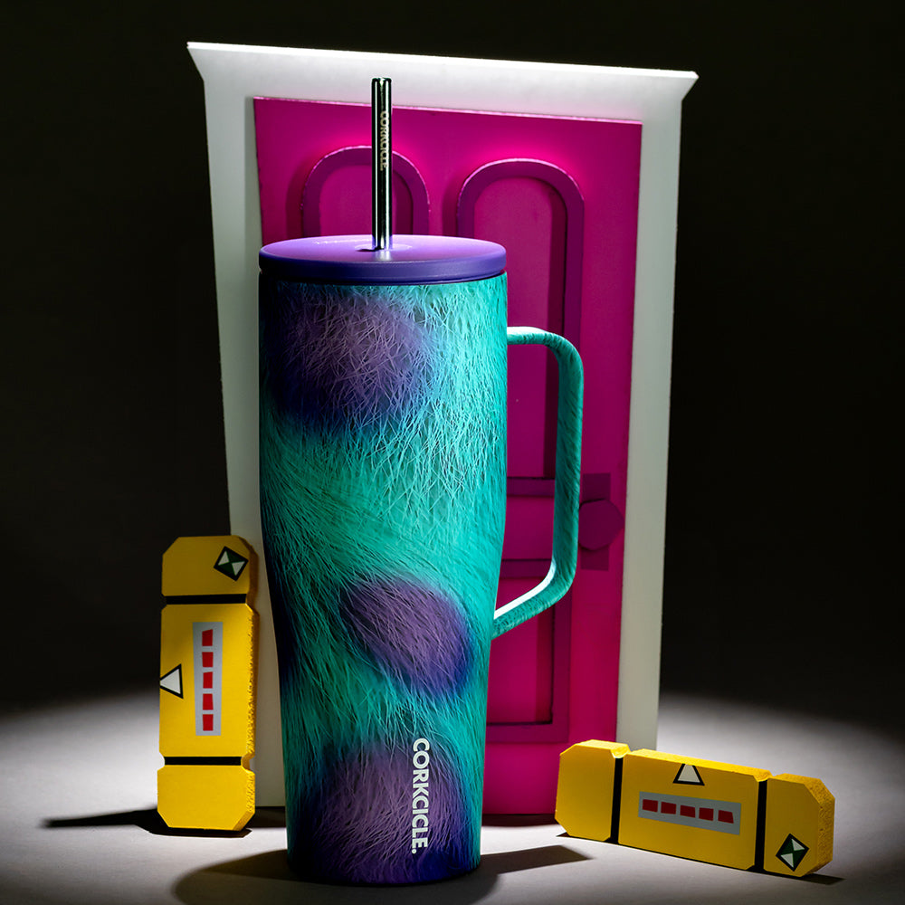 disney-pixar-cold-cup-xl-j9 MonstersInc-Lifestyle-PDP2.jpg